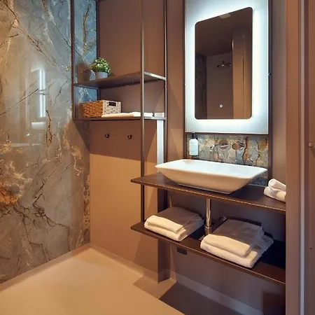 The Yard Noordkade 4*