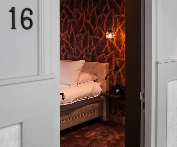 酒店 The Yard Noordkade 4*